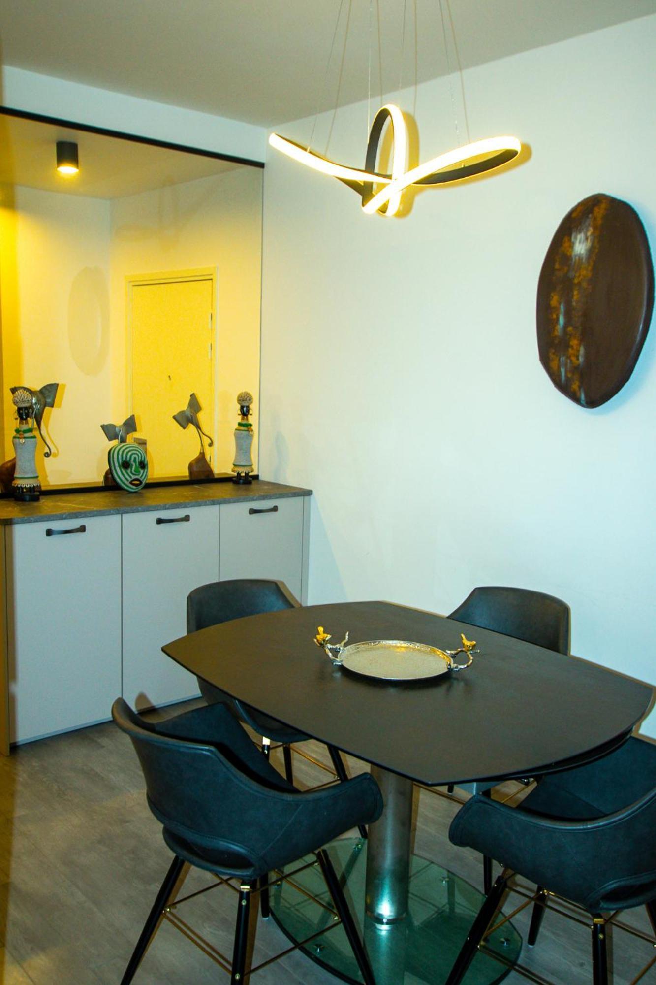 Skyview Luxury Appartement A Монтеврен Экстерьер фото